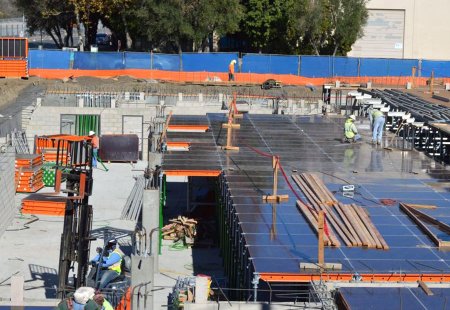 Gateway Village Podium 2