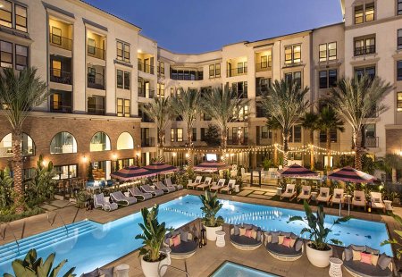 Gateway Village Podium 3